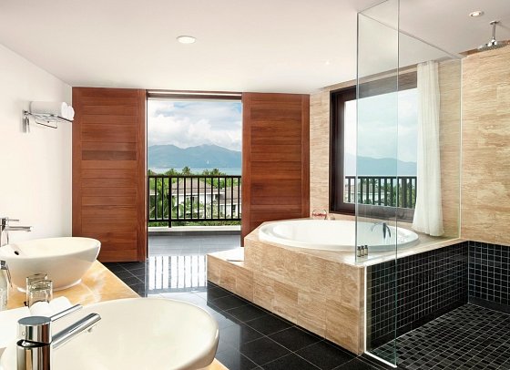 Pullman Danang Beach Resort - Wohnbeispiel Bad Junior Suite (Zimmercodierung JB1)