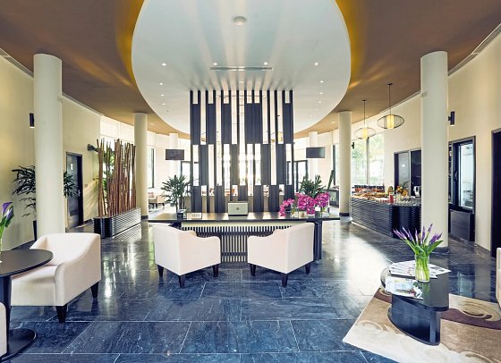 Melia Danang Beach Resort - Level Lounge
