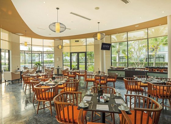 Melia Danang Beach Resort - Level Lounge
