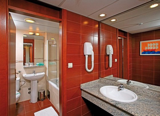 Marko Polo Maradiso Hotel by Aminess - Bad Juniorsuite Superior (Zimmercodierung JSG)