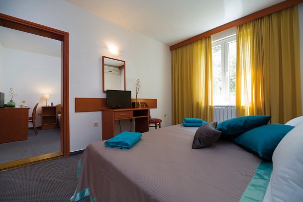 Faraon - Wohnbeispiel Familienzimmer Parkseite (Zimmercodierung FB1)