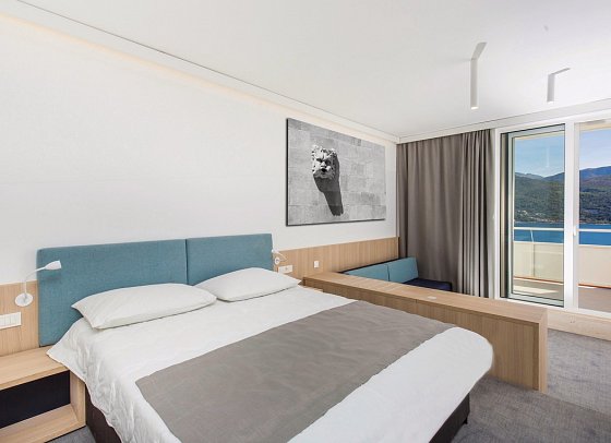 Hotel Osmine - Wohnbeispiel Familienzimmer Meerblick (Zimmercodierung FBM)