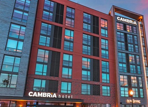 Cambria Hotel Washington D.C. Navy Yard Riverfront