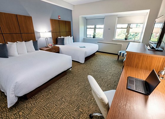 Kellogg Conference Hotel - Wohnbeispiel Standard Room 2 Queen Beds (Zimmercodierung UG4)