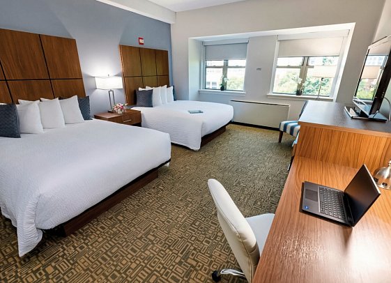 Kellogg Conference Hotel - Wohnbeispiel Standard Room 2 Queen Beds (Zimmercodierung UG4)