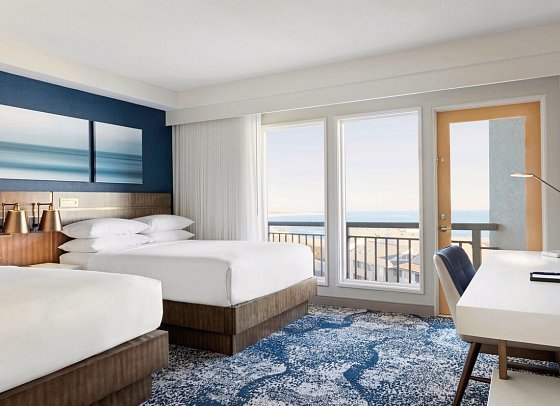 Delta Hotels Virginia Beach Waterfront - Wohnbeispiel Two Queen Suite (Zimmercodierung WB2)