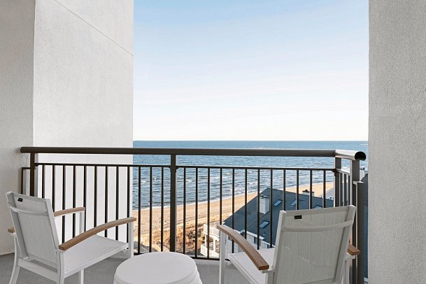 Delta Hotels Virginia Beach Waterfront - Wohnbeispiel (Zimmercodierungen WB1 & WB2)