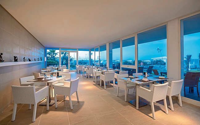 Radisson Blu Palace Resort & Thalasso