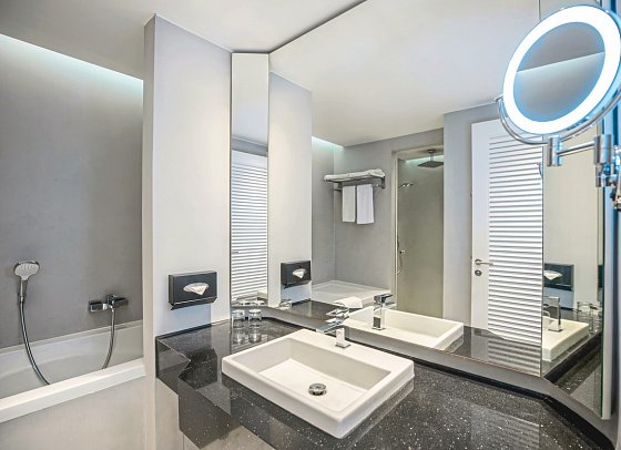 Radisson Blu Palace Resort & Thalasso - Wohnbeispiel Bad Premium (Zimmercodierungen DMM & DCM)