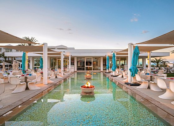 Radisson Blu Palace Resort & Thalasso