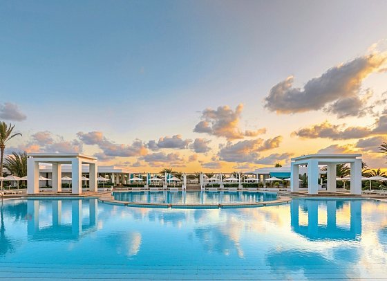 Radisson Blu Palace Resort & Thalasso