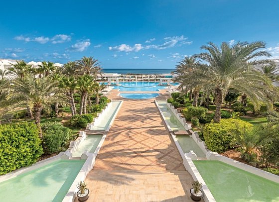 Radisson Blu Palace Resort & Thalasso