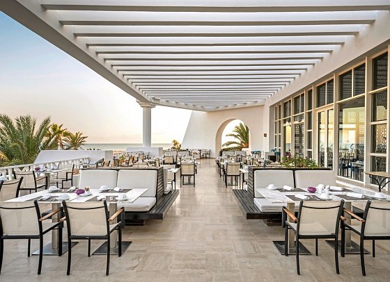 Radisson Blu Palace Resort & Thalasso