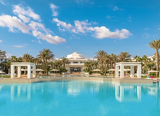 Radisson Blu Palace Resort & Thalasso