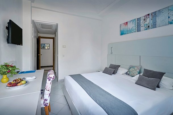 Hari Club Beach Resort - Wohnbeispiel Familie (Zimmercodierungen RB1 & FB5)