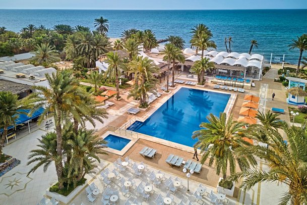 Hari Club Beach Resort