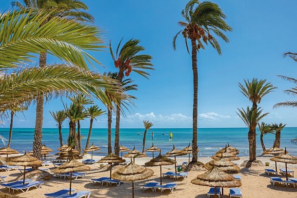 Hari Club Beach Resort