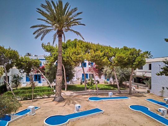 Hari Club Beach Resort