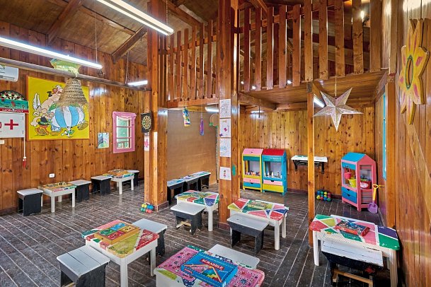 Hari Club Beach Resort