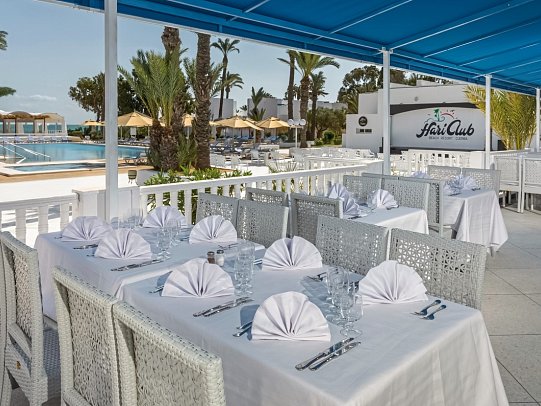 Hari Club Beach Resort