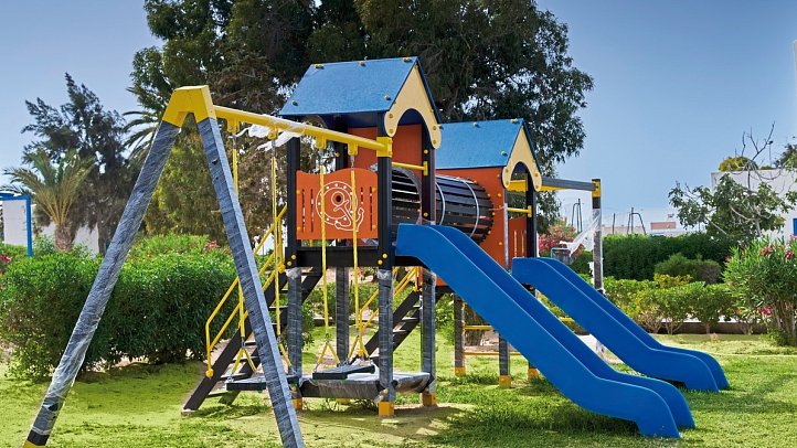 Hari Club Beach Resort