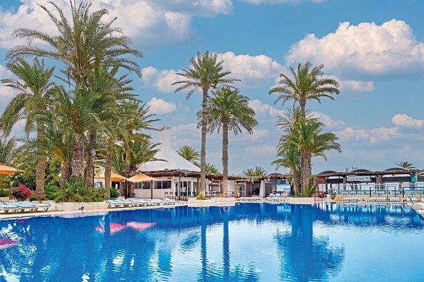 Hari Club Beach Resort