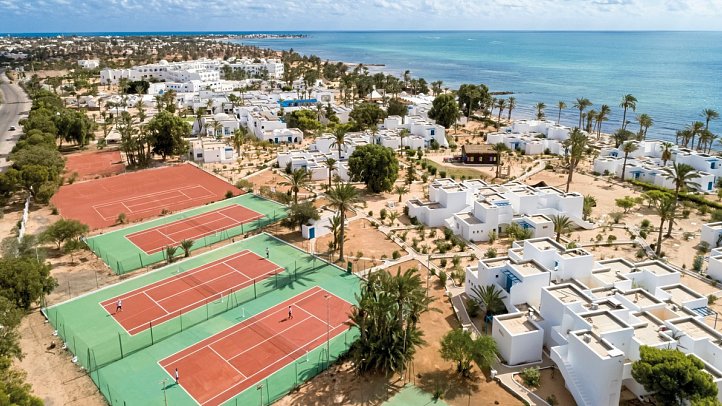 Hari Club Beach Resort