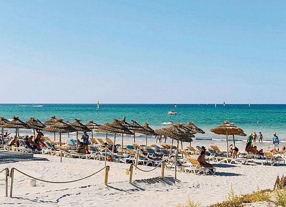 Meninx Resort & Spa