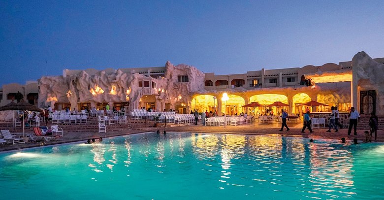 Quatre Saisons By Medina