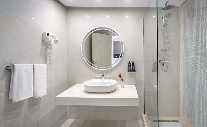 Iberostar Selection Eolia Djerba - Wohnbeispiel Bad (Zimmercodierungen DB1, DB2, DBG, D1G, DBM, D1M, FSG, FS1, JBM, J1M, WBG, W1G, WBM, W1M, FVG & F1G)