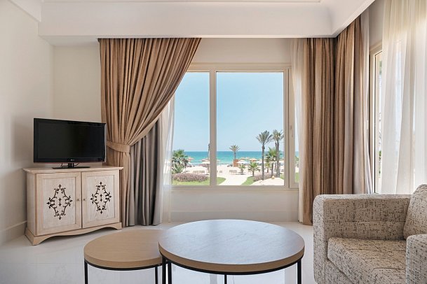 Iberostar Selection Eolia Djerba - Wohnbeispiel Juniorsuite Meeresfront private Terrasse (Zimmercodierungen JBO & J1O)