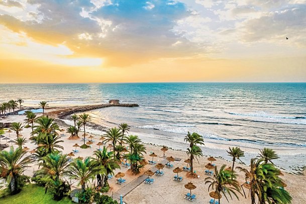 Club Palm Azur