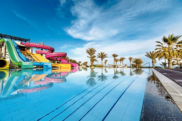 Club Palm Azur