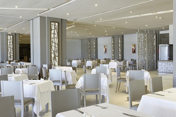 Club Palm Azur