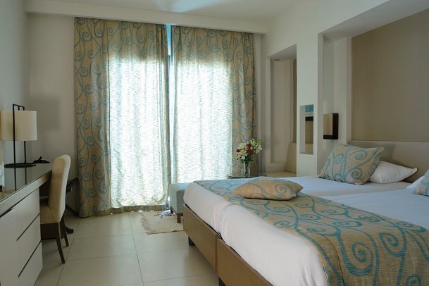 Club Palm Azur