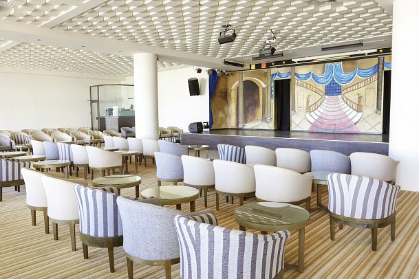 Club Palm Azur