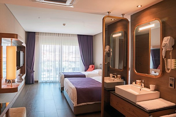 Casa de Maris Spa & Resort Hotel - Wohnbeispiel Doppelzimmer seitl. Meerblick (Zimmercodierung DBN)