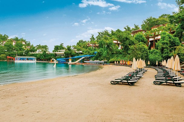 Club & Hotel Letoonia