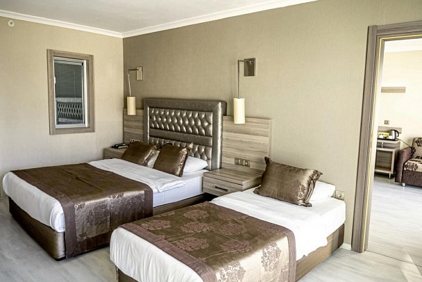 Green Nature Diamond - Wohnbeispiel Familienzimmer (Zimmercodierung FB1)