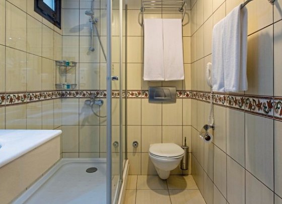 Marmaris Bay Resort - Beispiel Bad Doppelzimmer (Zimmercodierungen DBG & DBN)