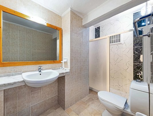 Ölüdeniz Beach Resort by Z Hotels - Beispiel Bad Doppelzimmer Economy (Zimmercodierungen DE1 & DC1)