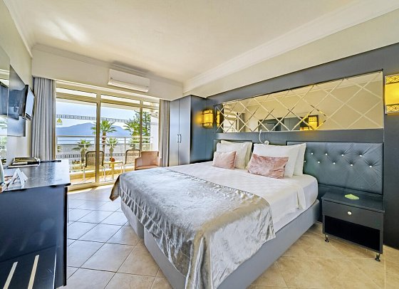 Prime Beach Hotel - Wonbeispiel Doppelzimmer Beach Front Meerblick (Zimmercodierungen D1M & DCO)
