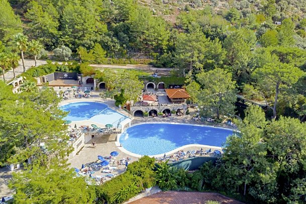 Montana Pine Resort Hotel & Spa