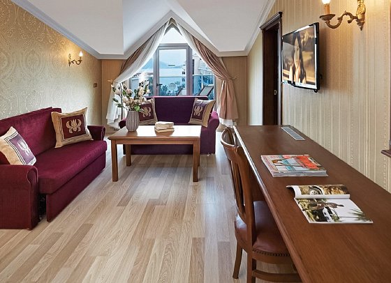 Emre Beach & Emre Hotel - Wohnbeispiel Suite Meerblick Emre Hotel (Zimmercodierungen W1M & W1L)