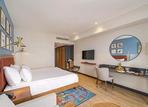 Sundia Exclusive By Liberty Fethiye - Wohnbeispiel Doppelzimmer Deluxe seitl. Meerblick (Zimmercodierung DDN)