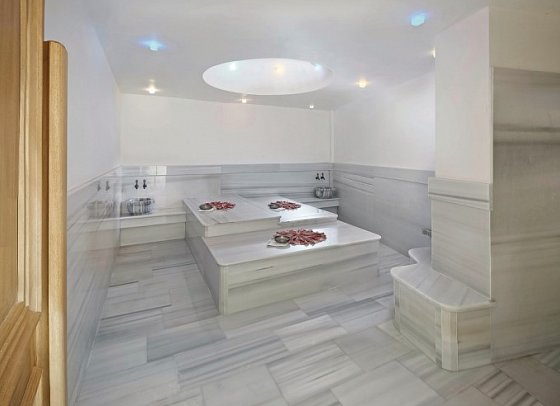 Lalila Blue Suites
