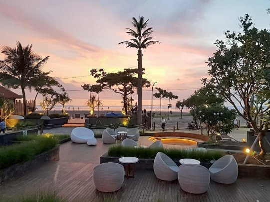 Hotel Indigo Seminyak Bali Beach