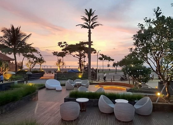 Hotel Indigo Seminyak Bali Beach
