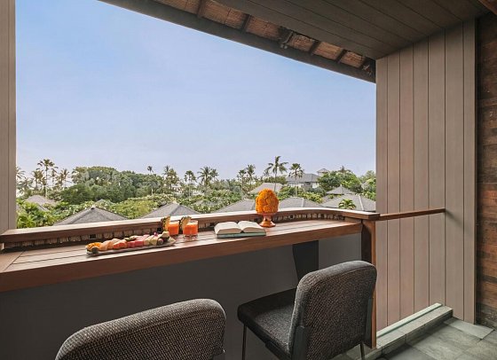 Bali Mandira Beach Resort & Spa - Beispiel Balkon Mandira Signature (Zimmercodierungen UB3 & UL3)