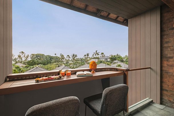 Bali Mandira Beach Resort & Spa - Beispiel Balkon Mandira Signature (Zimmercodierungen UB3 & UL3)
